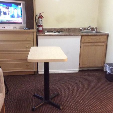 סרניה Palace Inn Motel מראה חיצוני תמונה